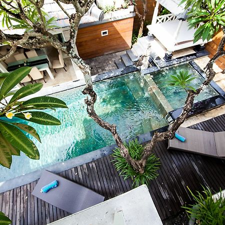 Bugan Villas Seminyak Esterno foto