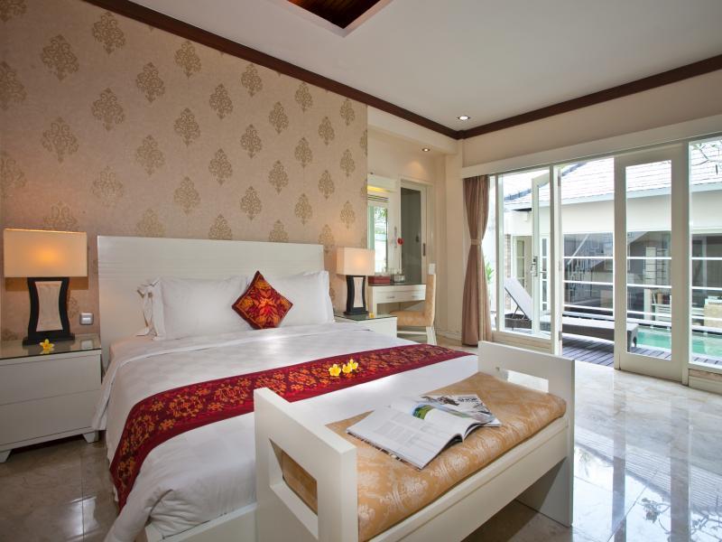 Bugan Villas Seminyak Esterno foto