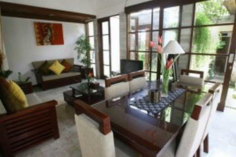 Bugan Villas Seminyak Esterno foto