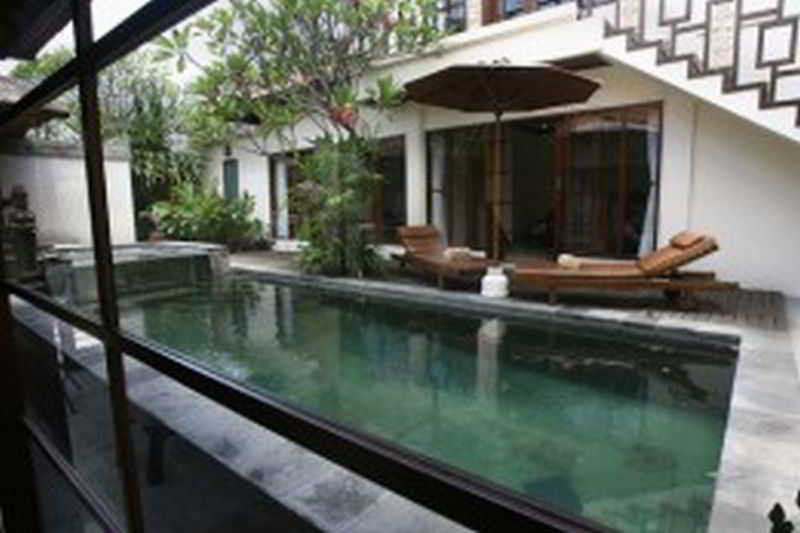 Bugan Villas Seminyak Esterno foto
