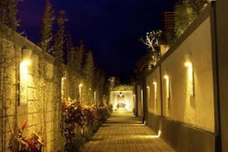 Bugan Villas Seminyak Esterno foto