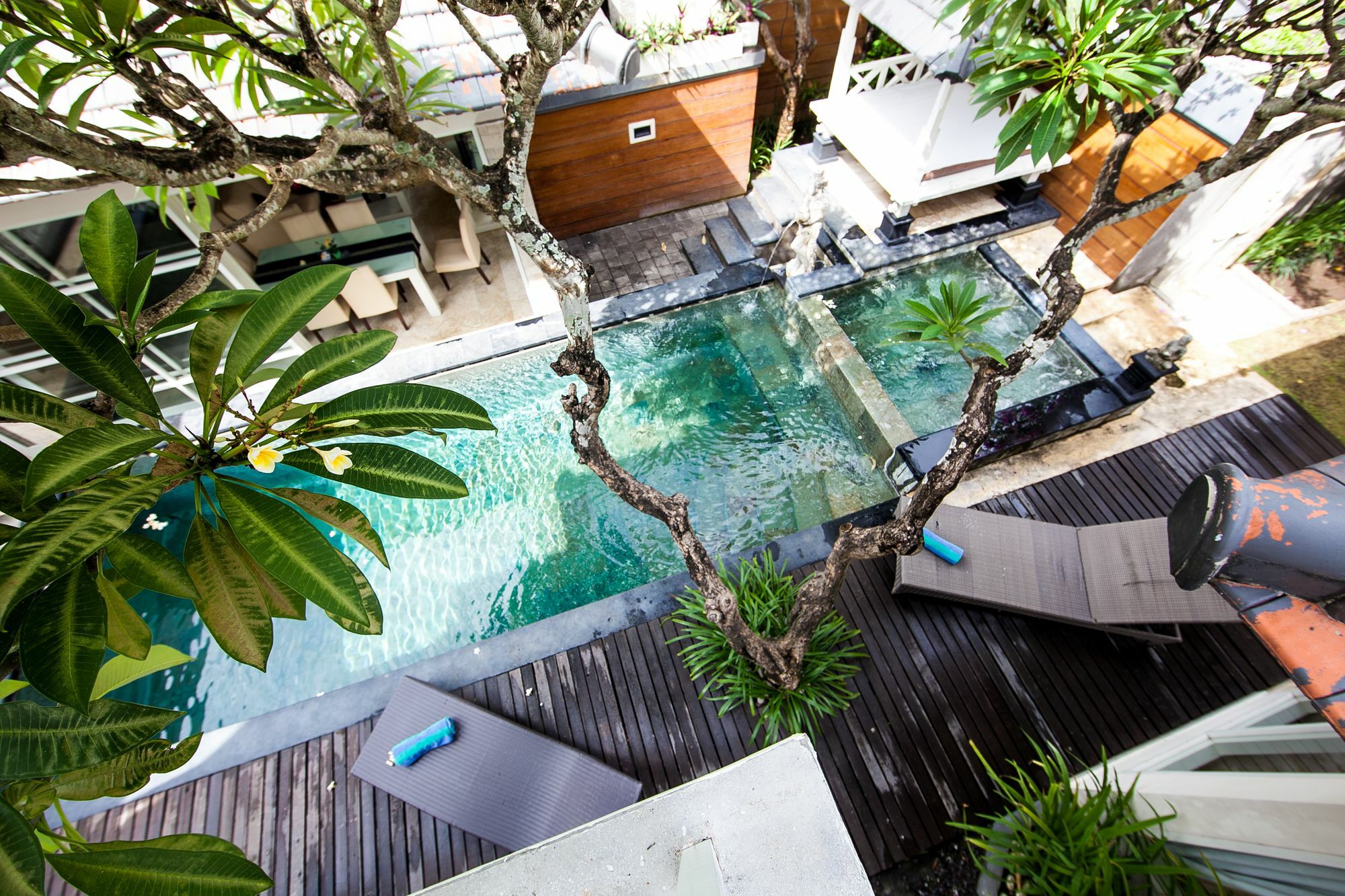 Bugan Villas Seminyak Esterno foto